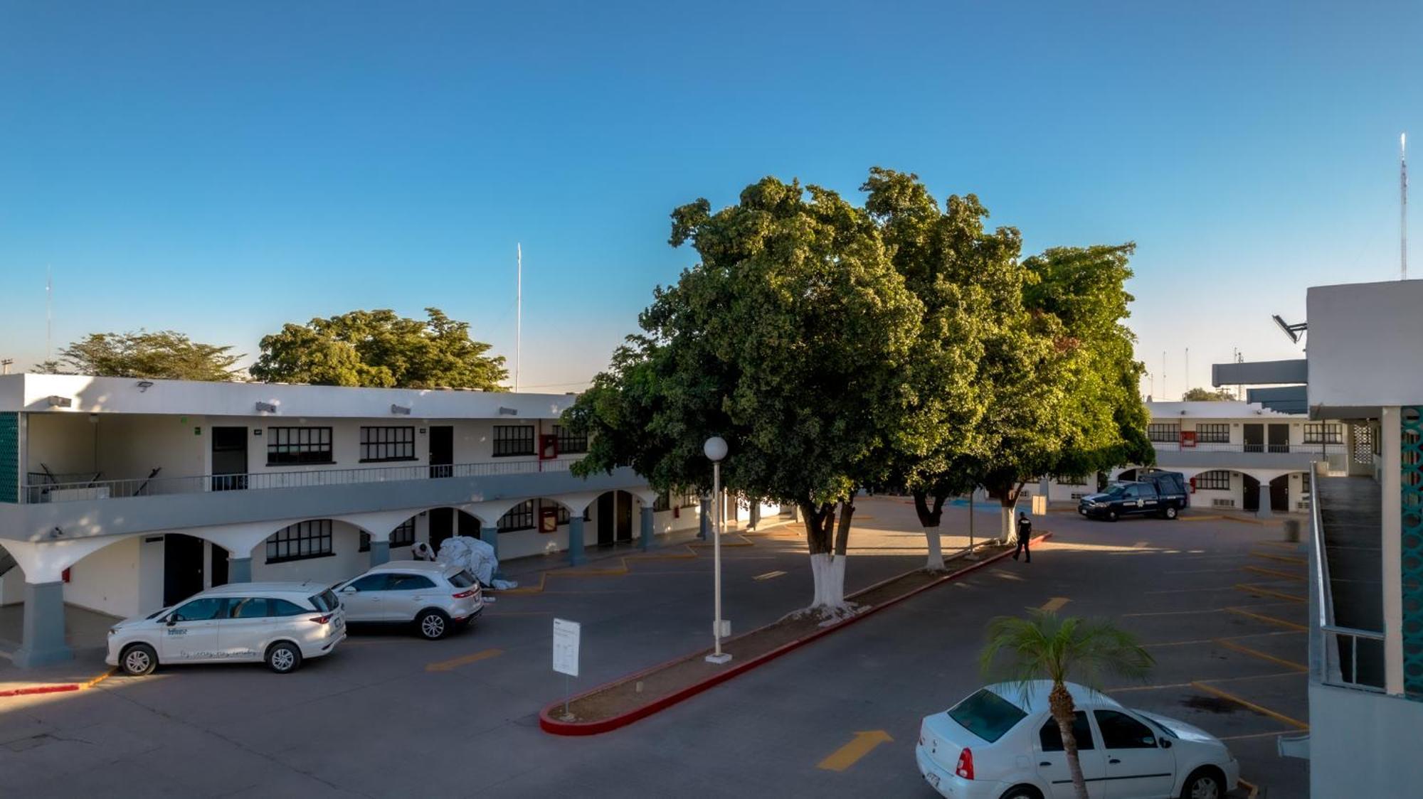 Inhouse Obregon Ciudad Obregón Exterior foto