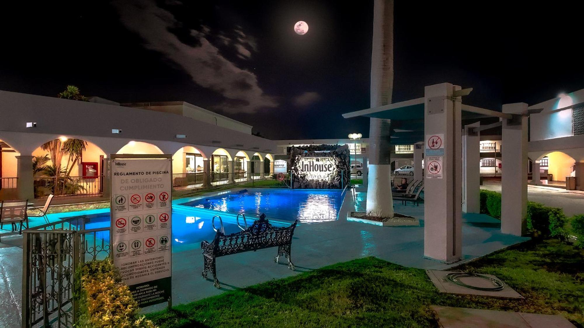 Inhouse Obregon Ciudad Obregón Exterior foto